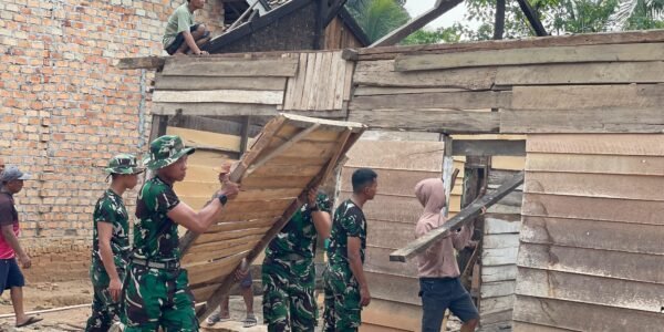 TNI Hadirkan Solusi Hunian Layak untuk Gianto Lewat TMMD Ke-130