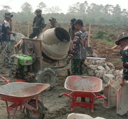Pembangunan Jalan di Parumpanai: Penguatan Kolaborasi TNI dan Warga dalam TMMD Pembangunan Jalan di Parumpanai: Penguatan Kolaborasi TNI dan Warga dalam TMMD