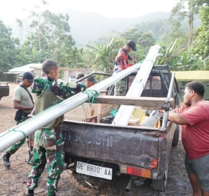 Satgas TMMD Pastikan Material Pembangunan Tersedia untuk Proyek di Ambon Satgas TMMD Pastikan Material Pembangunan Tersedia untuk Proyek di Ambon