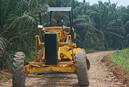 Warga Kandang Limun Antusias Sambut Pembangunan Jalan dalam TMMD ke-130 Kodim 0407/Kota Bengkulu
