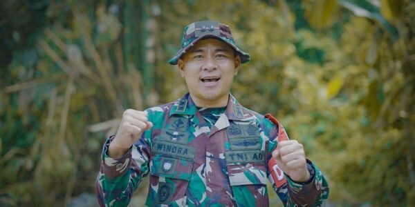 Kedekatan TNI dan Masyarakat Terjalin Lewat Interaksi Santai saat TMMD