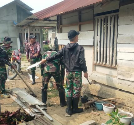 Rehabilitasi Rumah Tak Layak Huni di Desa Soe Dimulai dengan Pembongkaran