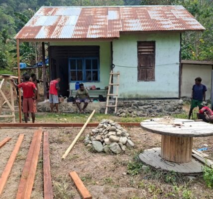 Transformasi Rumah Layak Huni: TNI Bersinergi dengan Masyarakat di Manokwari Selatan