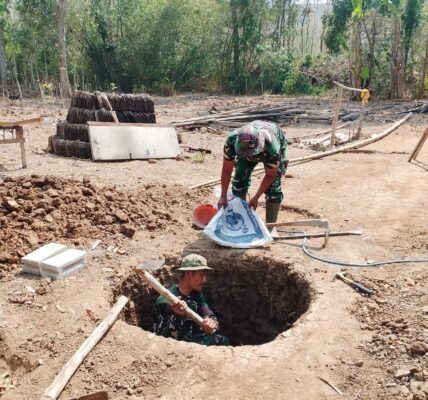 Mbah Waqilah Menerima Bantuan Perbaikan Rumah dari TMMD di Usia 95 Tahun