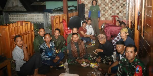 Kegiatan Bersama TNI dan Warga Citorek Barat Ciptakan Atmosfer Kekeluargaan