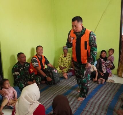 Satgas TMMD ke-130 Ajak Warga Desa Taji Tingkatkan Kesadaran Kesehatan Bersama